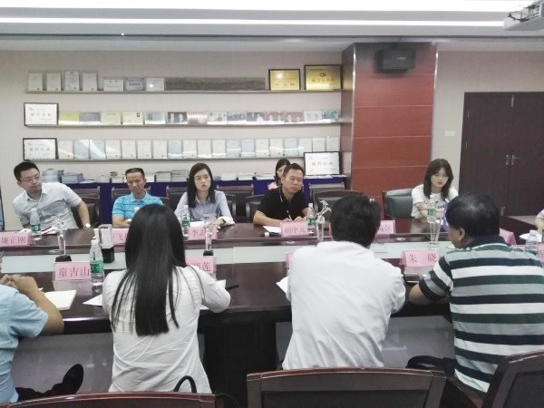 1633832775898385.jpg 11Z92916423VO.jpg